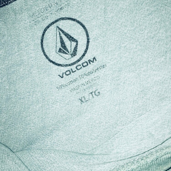 Volcom Men Shirt - Picture 3 of 3